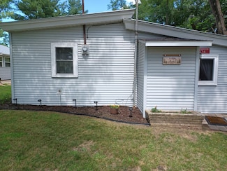 10574 Pine Ln, Bagley, WI 53801