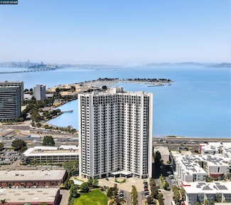 6363 Christie Ave Unit 405, Emeryville, CA 94608