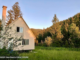 466 Willow Creek Canyon Rd, Bedford, WY 83112