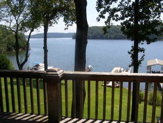 21 Marina Point Cir, Iuka, MS 38852