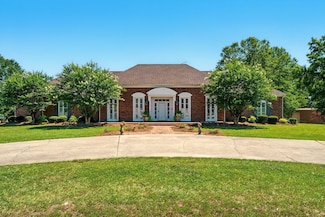 906 County Road 8, Stringer, MS 39481