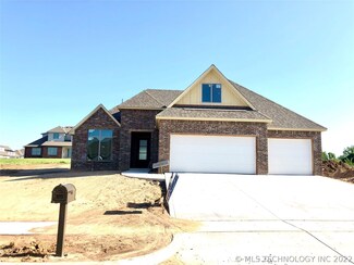 3708 W Winston St, Broken Arrow, OK 74011
