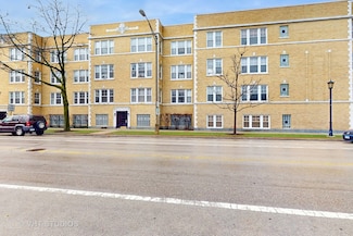 227 Chicago Ave Unit 1, Oak Park, IL 60302