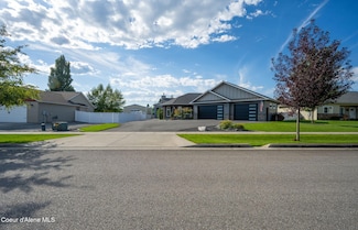 1222 Tamarindo, Hayden, ID 83835