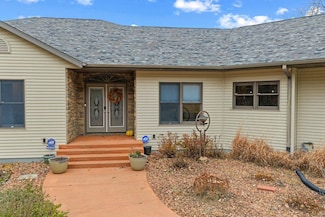 S4362 Fox Hill Cir, Baraboo, WI 53913