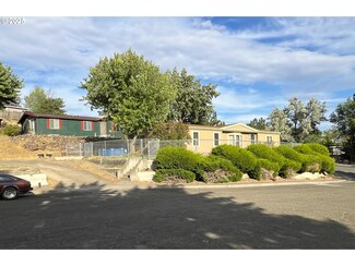 1104 SW Marshall Place, Pendleton, OR 97801