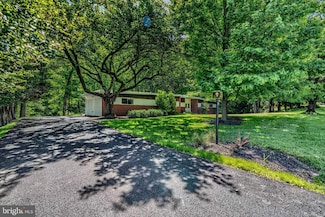 113 Swanhill Ct, Pikesville, MD 21208