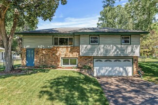 7724 45th Ave N, New Hope, MN 55428