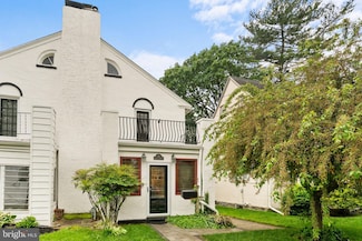 636 Old Lancaster Rd, Bryn Mawr, PA 19010