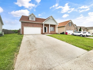 1596 Buchanon Dr, Clarksville, TN 37042