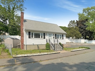217 Cedar Brook Rd, Lynn, MA 01904