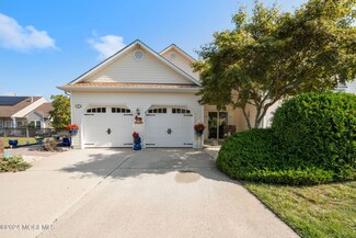 9 Hampton Rd, Manahawkin, NJ 08050