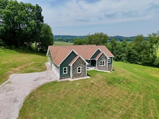 3597 Country Club Rd SW, Lancaster, OH 43130