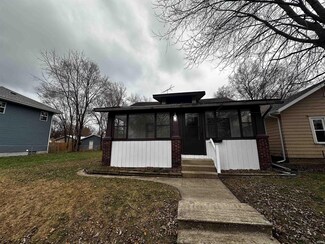 1214 E Bowman St, South Bend, IN 46613