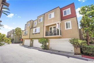 12 Bluefin Ct, Newport Beach, CA 92663