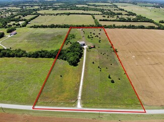716 Bartley Rd, Whitewright, TX 75491