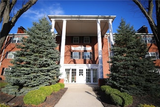 2885 Pease Dr Unit 219, Rocky River, OH 44116