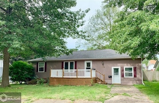 908 N Oak St, Creston, IA 50801