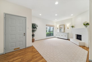 1330 Augusta Dr Unit 6, Houston, TX 77057