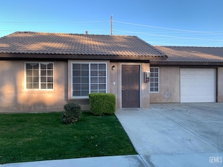 8118 Whitewater Dr, Bakersfield, CA 93312