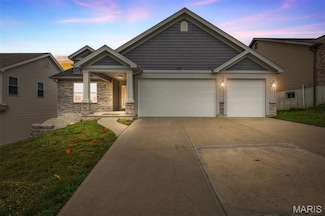 1376 Durham Dr, Herculaneum, MO 63048