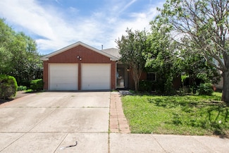4512 Blue Jay Ln, Sherman, TX 75092