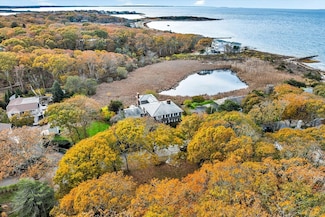 38 Nemasket Rd, Falmouth, MA 02540