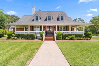 5425 Oakmont Dr, Milton, FL 32571