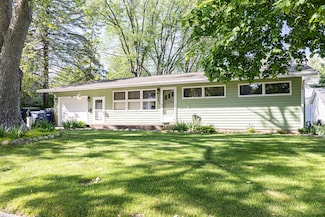 309 River Dr, Dekalb, IL 60115