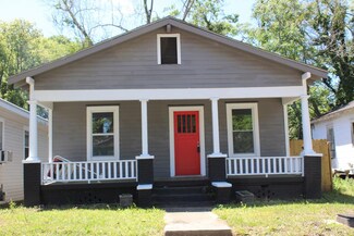 19 W 54th St, Savannah, GA 31405