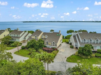 76 Tidy Island Blvd, Bradenton, FL 34210