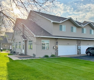 12726 Drake St NW, Coon Rapids, MN 55448