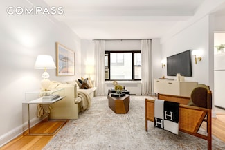 400 E 52nd St Unit 10K, New York, NY 10022