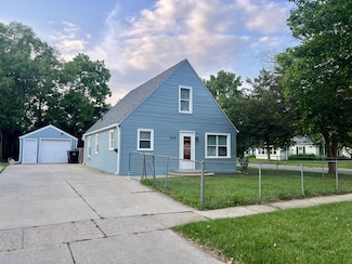 635 Newfield Dr, Beloit, WI 53511