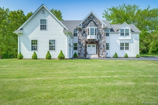 10726 Davisburg Rd, Davisburg, MI 48350