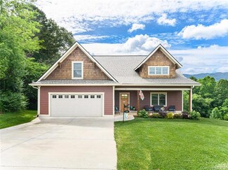 119 Noble Rd, Fairview, NC 28730