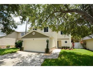 126 E Riverbend Dr, Sunrise, FL 33326