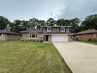 6122 Saint Joseph Dr, Seven Hills, OH 44131