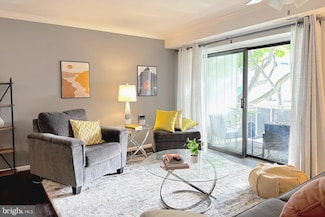 1931 N Cleveland St Unit 209, Arlington, VA 22201