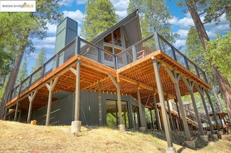 20224 Lower Skyridge Dr, Groveland, CA 95321