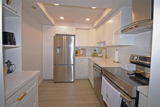 1100 Saint Charles Place Unit 521, Pembroke Pines, FL 33026