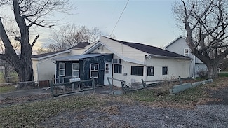 4532 White Way, Canandaigua, NY 14424