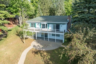 9031 105th Ave, Mecosta, MI 49332