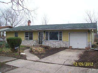 3527 Magnolia Dr, Markham, IL 60428