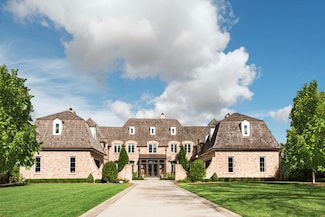 15W170 60th St, Burr Ridge, IL 60527