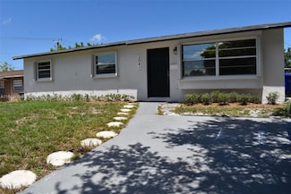 3041 N 74th Ave, Hollywood, FL 33024