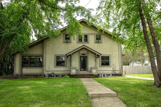 267 S Locust Ave, New Hampton, IA 50659