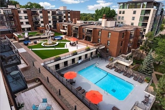 48 Groveland Terrace Unit B304, Minneapolis, MN 55403