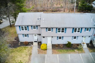 2 Wellstone Dr, Portland, ME 04103