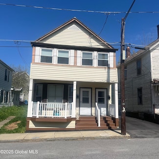 21 Depot St, Greenwich, NY 12834